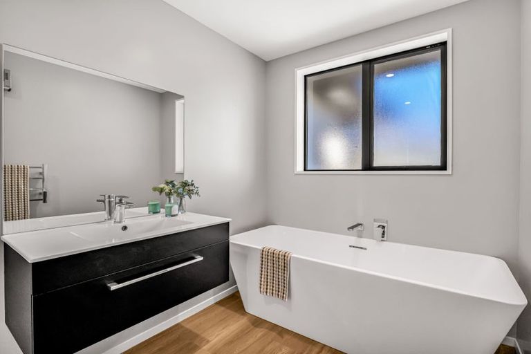Photo of property in 32 Chris Drive, Rolleston, 7614