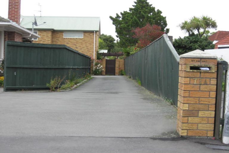 Photo of property in 71a Waimairi Road, Upper Riccarton, Christchurch, 8041