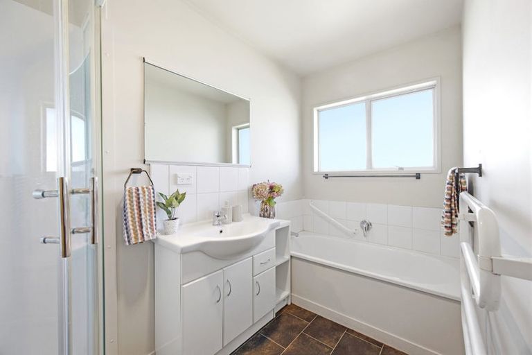 Photo of property in 2/3 Hythe Lane, Saint Martins, Christchurch, 8022