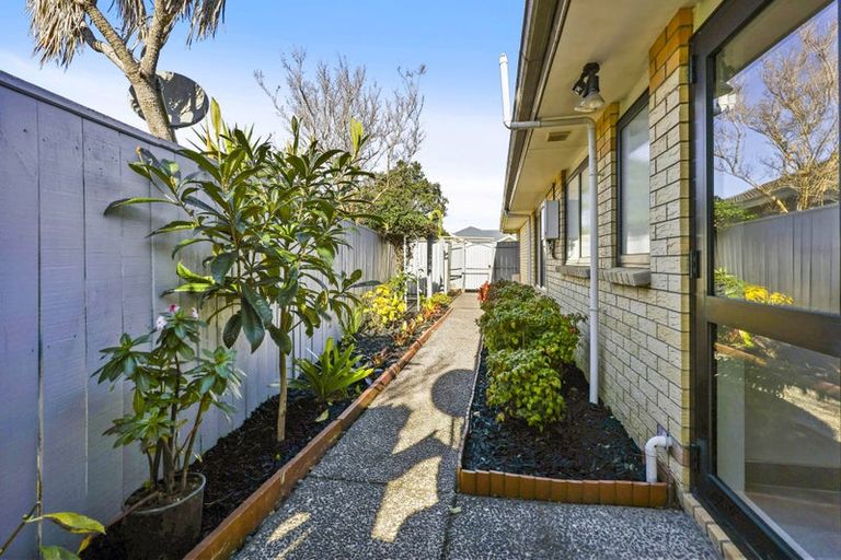 Photo of property in 4 Shankill Place, East Tamaki, Auckland, 2013
