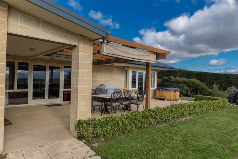 Photo of property in 485 Hawarden Hurunui Road, Hawarden, 7385