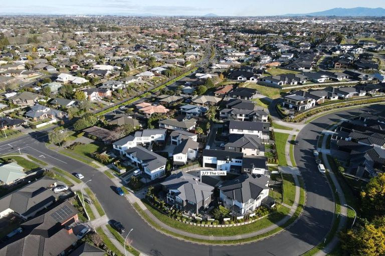 Photo of property in 2/7 The Link, Flagstaff, Hamilton, 3210