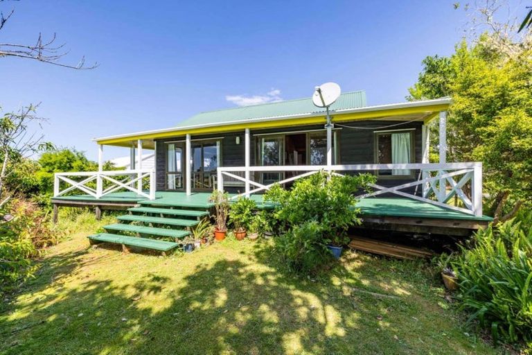 Photo of property in 2 Tui Grove, Paihia, 0200