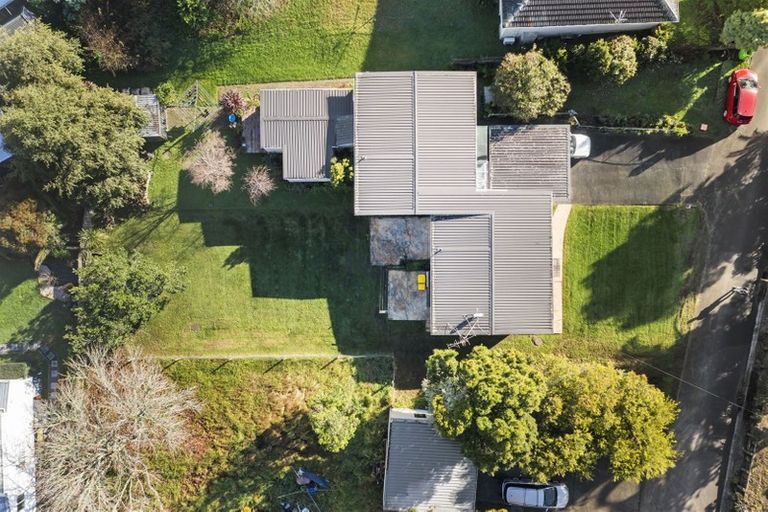 Photo of property in 1/406 Glenfield Road, Glenfield, Auckland, 0629