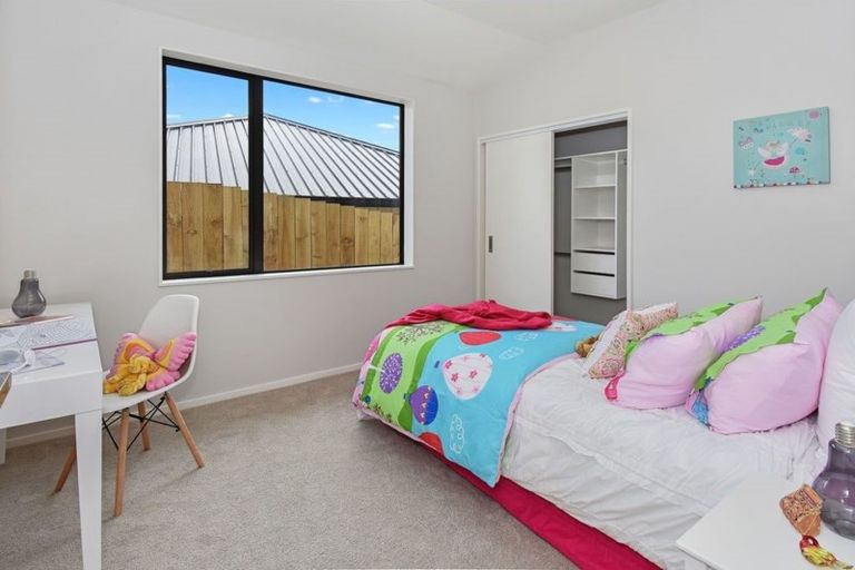 Photo of property in 13 Huahua Crescent, Papakura, 2110