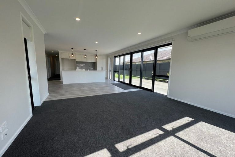 Photo of property in 30 Kaiora Drive, Papamoa Beach, Papamoa, 3118