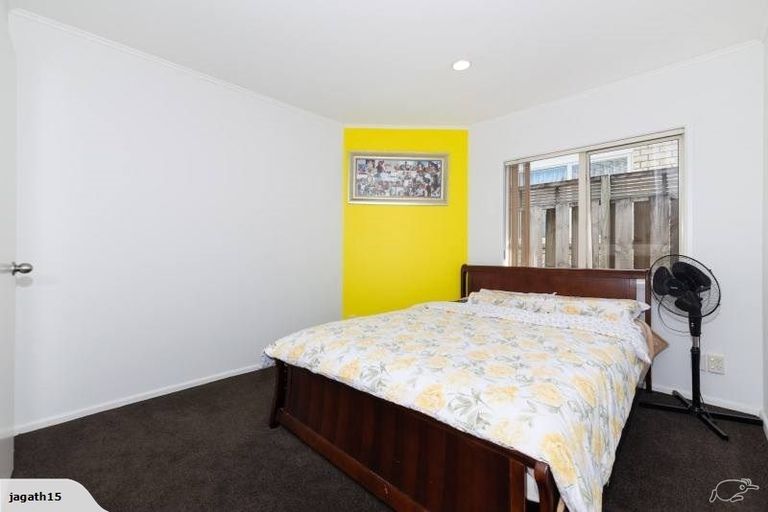 Photo of property in 25c Buscomb Avenue, Henderson, Auckland, 0610