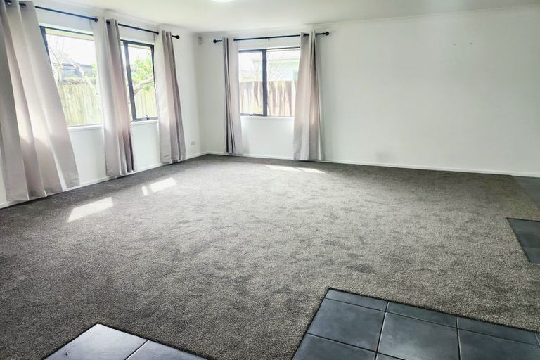 Photo of property in 109 Farnborough Drive, Grandview Heights, Hamilton, 3200