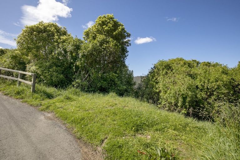 Photo of property in 6 Gribble Grove, Stokes Valley, Lower Hutt, 5019