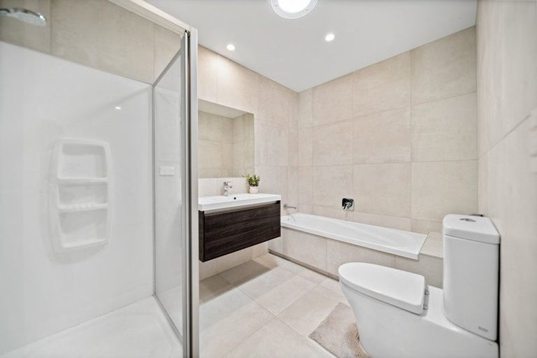 Photo of property in 37 Matairangi Avenue, Totara Heights, Auckland, 2105