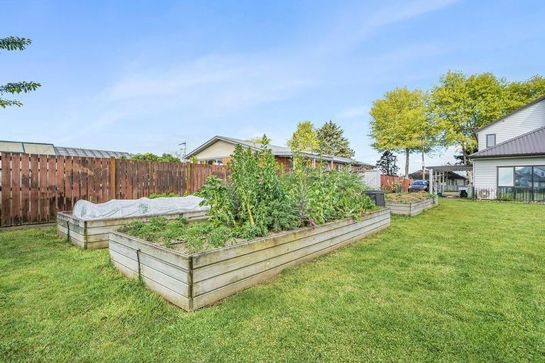 Photo of property in 2/4 Shakespeare Avenue, Enderley, Hamilton, 3214