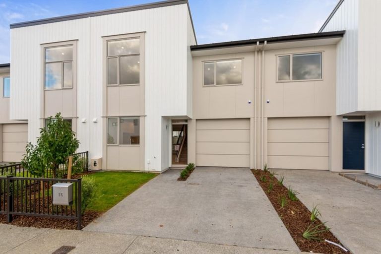 Photo of property in 18 Horo Road, Flat Bush, Auckland, 2019