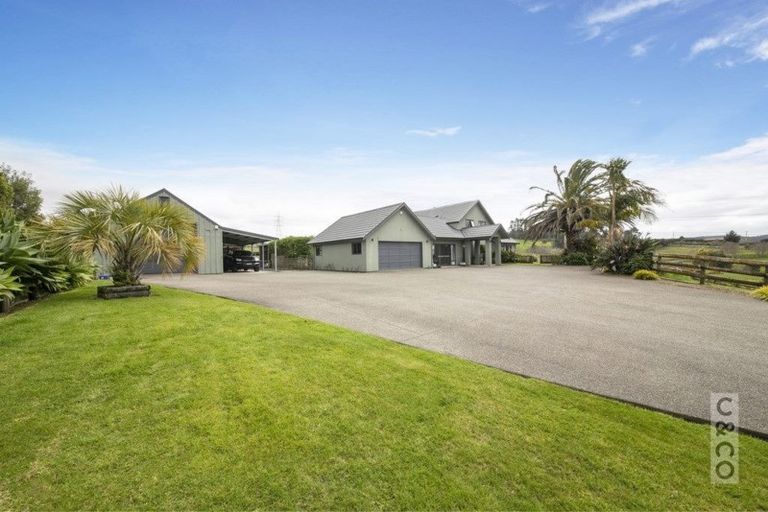 Photo of property in 53 Broadwood Rise, Kumeu, 0892