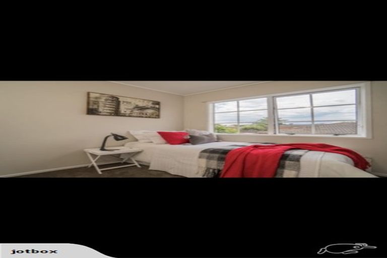 Photo of property in 67 Botany Road, Botany Downs, Auckland, 2010