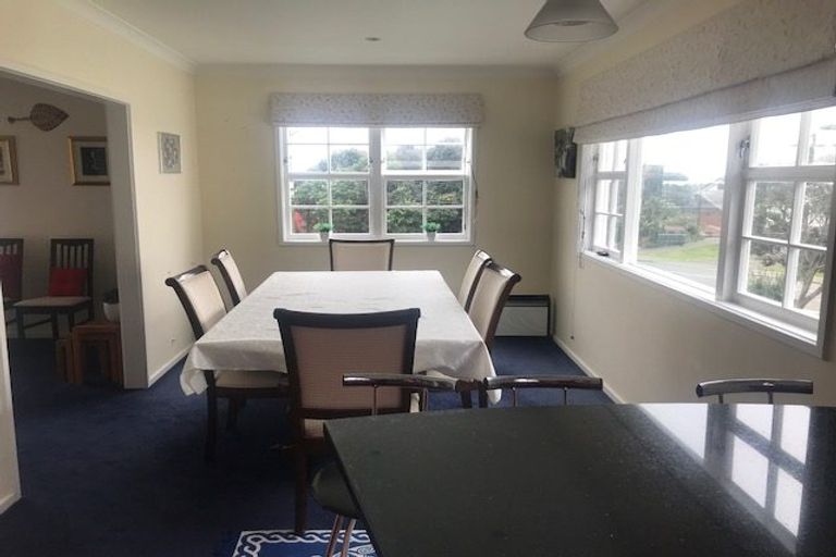 Photo of property in 12 Burnham Street, Seatoun, Wellington, 6022