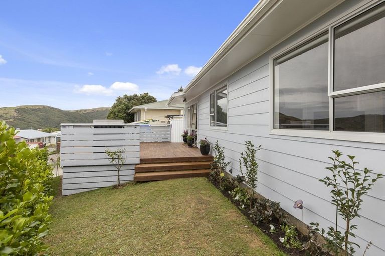 Photo of property in 12 Mossburn Grove, Kelson, Lower Hutt, 5010