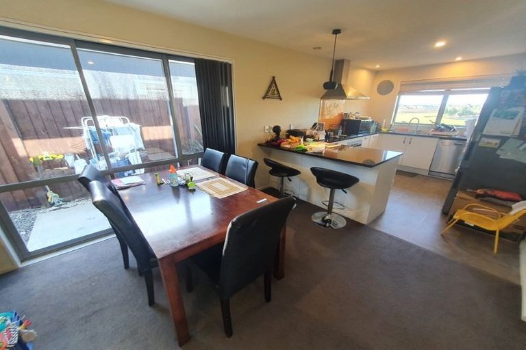 Photo of property in 16 Millesimes Way, Yaldhurst, Christchurch, 8042