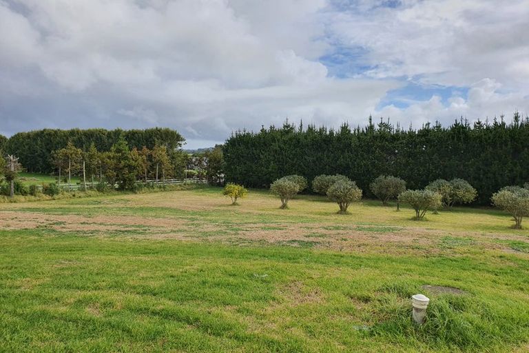 Photo of property in 144 Taupaki Road, Taupaki, Henderson, 0782