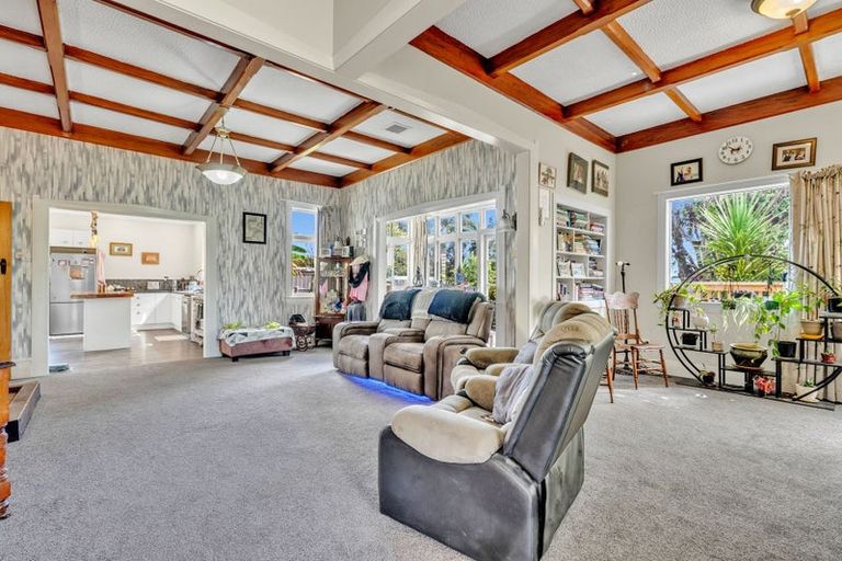 Photo of property in 62 Norton Street, Te Kopuru, 0391