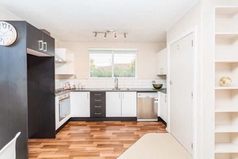 Photo of property in 1/15a Bennett Street, St Albans, Christchurch, 8052