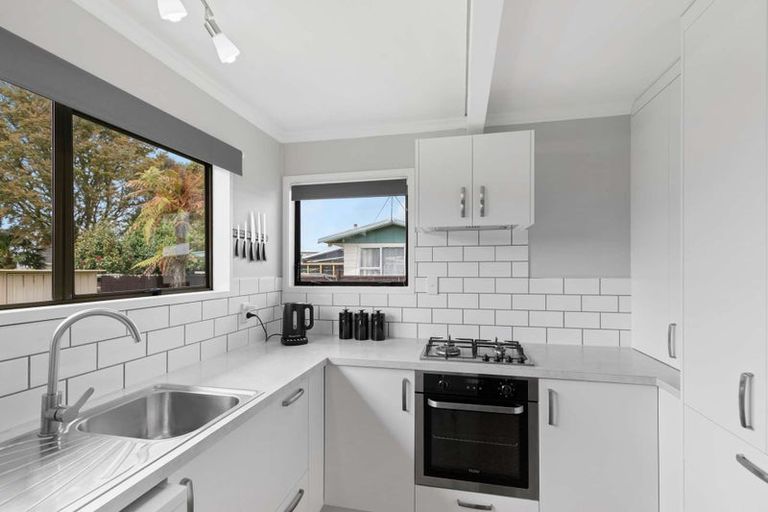 Photo of property in 26 Humphries Place, Awapuni, Palmerston North, 4412