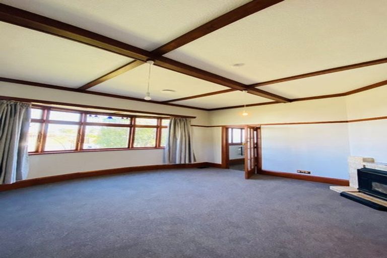 Photo of property in 10 Cambridge Terrace, Masterton, 5810