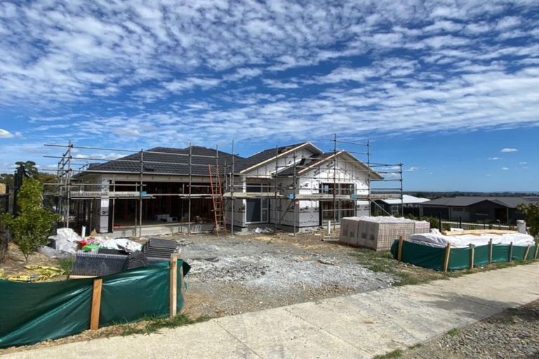 Photo of property in 51 Twin Parks Rise, Papakura, 2110
