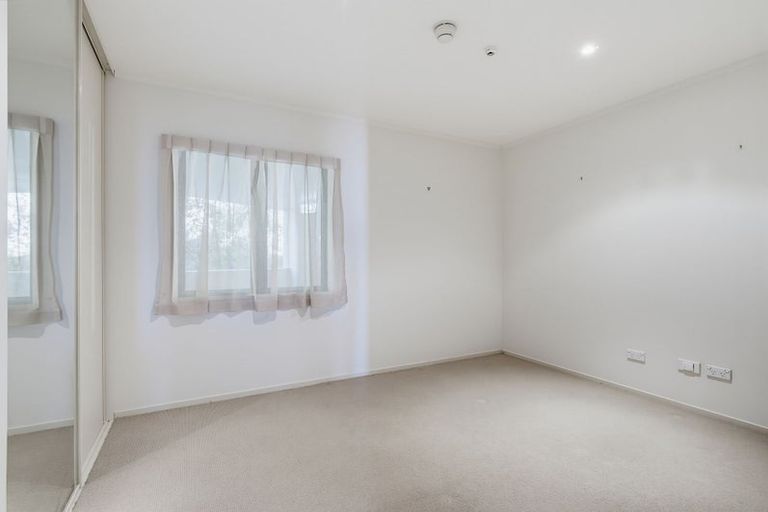 Photo of property in Beachpoint Apartments, 2/5 West End Road, Ohope, 3121