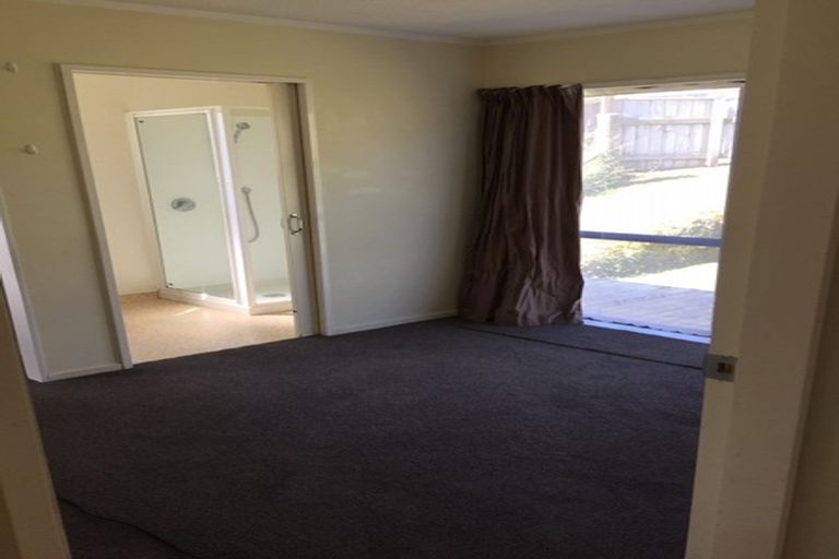 Photo of property in 36 Jackson Terrace, Ranui, Porirua, 5024