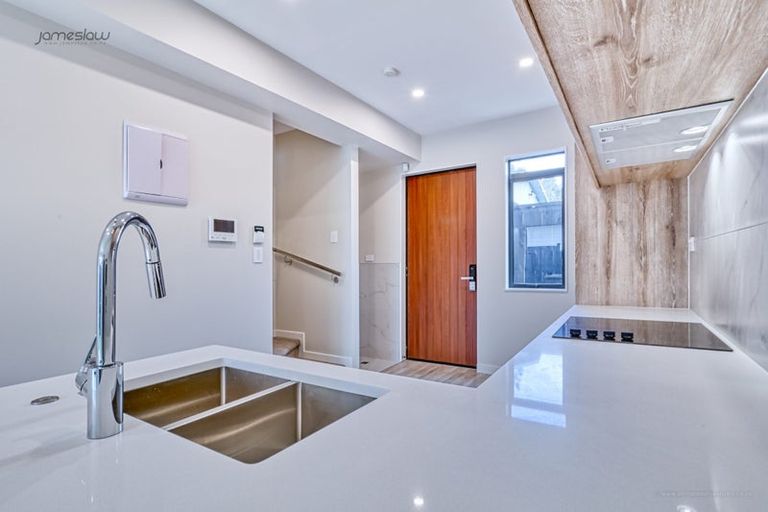 Photo of property in 6/67 Kervil Avenue, Te Atatu Peninsula, Auckland, 0610