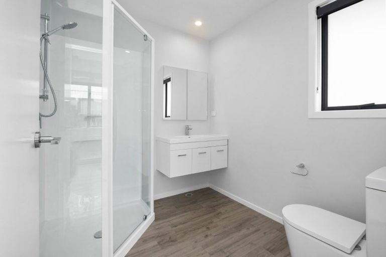 Photo of property in 2/18 Betley Crescent, Fairview Downs, Hamilton, 3214