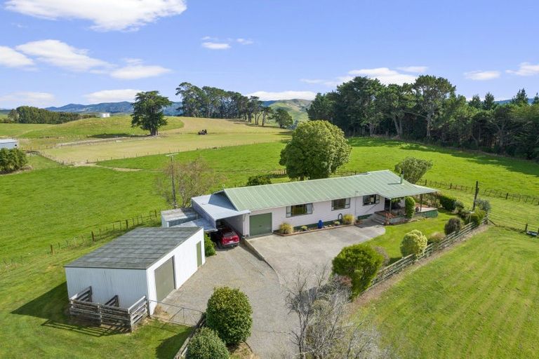 Photo of property in 114 Ridge Road Central, Mangamutu, Pahiatua, 4983