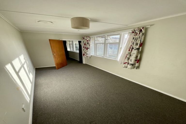 Photo of property in 9 Rugby Street, Levin, 5510