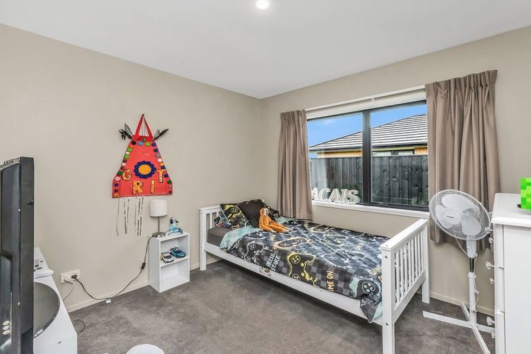 Photo of property in 52 Longcot Drive, Rolleston, 7615