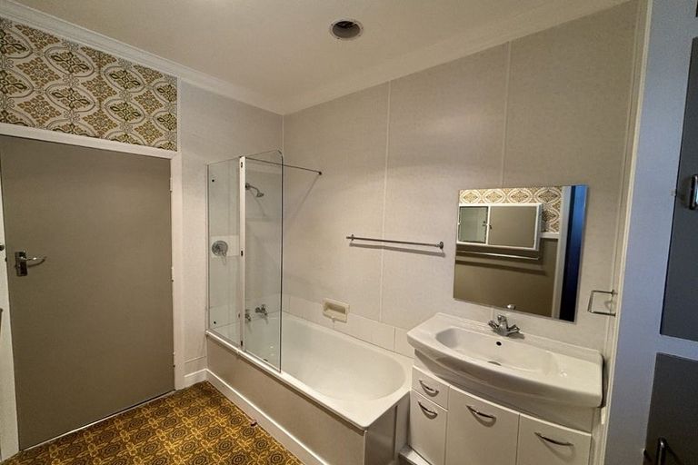 Photo of property in 31 Disraeli Street, Hawera, 4610