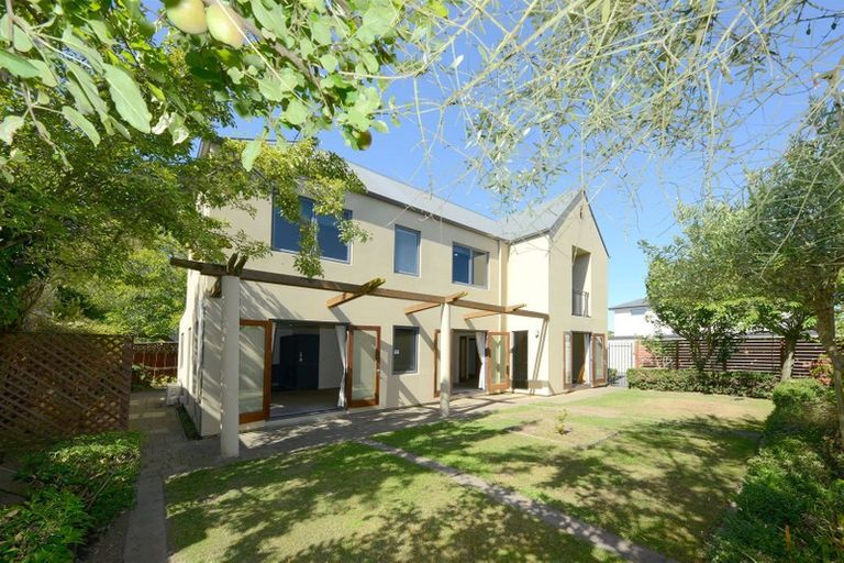 Photo of property in 88a Merivale Lane, Merivale, Christchurch, 8014