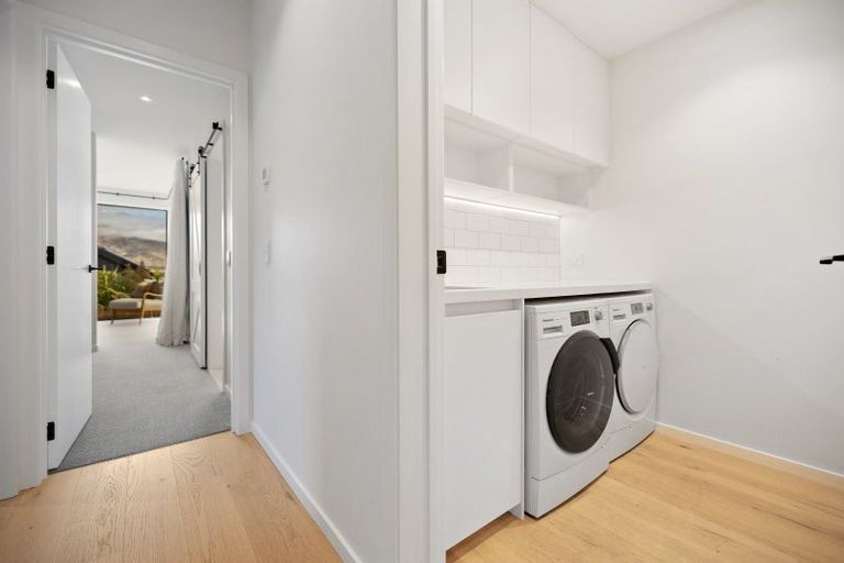 Photo of property in 1 Wanderer Lane, Jacks Point, Queenstown, 9371