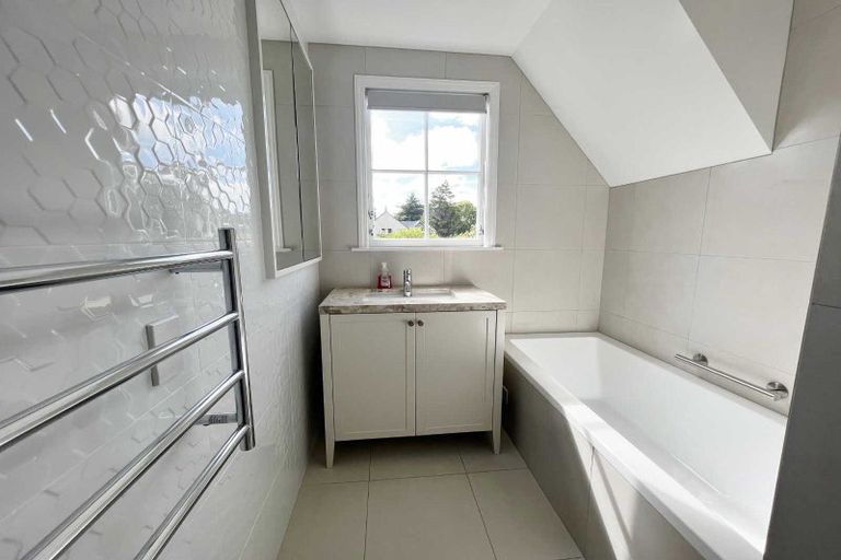 Photo of property in 96 Glandovey Road, Fendalton, Christchurch, 8052