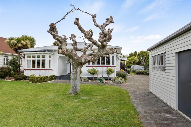 Photo of property in 190 Vigor Brown Street, Napier South, Napier, 4110