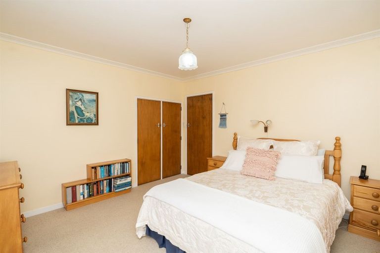 Photo of property in 135 Lake Crescent, Hamilton Lake, Hamilton, 3204