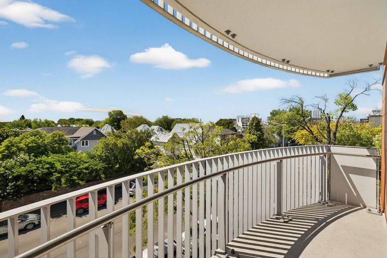 Photo of property in Gloucester Towers, 11/28 Gloucester Street, Christchurch Central, Christchurch, 8013