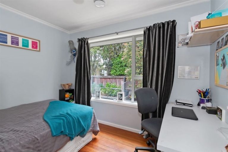 Photo of property in 49 Kathleen Crescent, Hornby, Christchurch, 8042