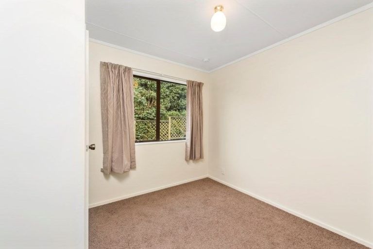 Photo of property in 12b Seaview Road, Otumoetai, Tauranga, 3110