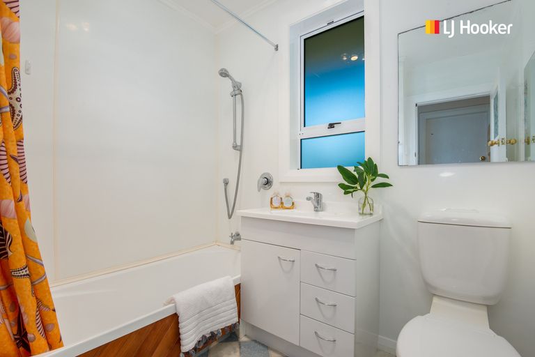 Photo of property in 270 Helensburgh Road, Helensburgh, Dunedin, 9010