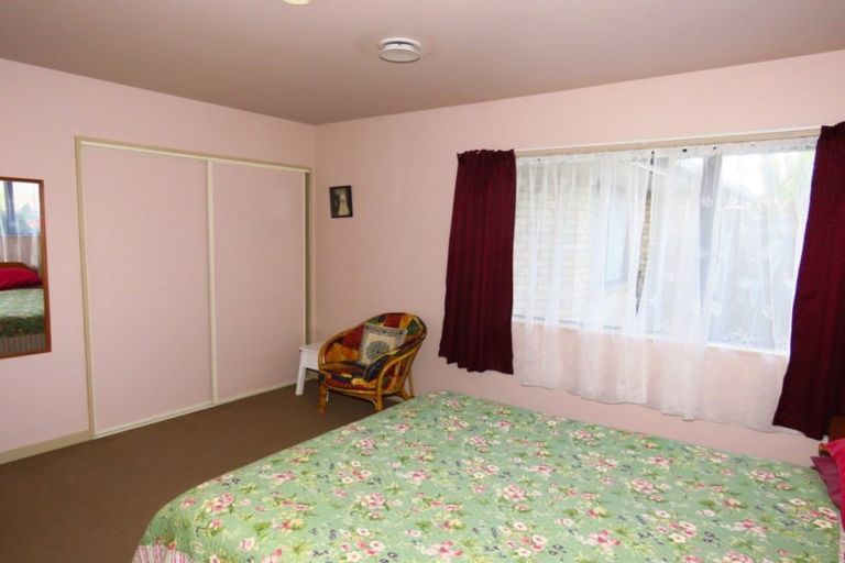 Photo of property in 48 Derby Street, Westport, 7825