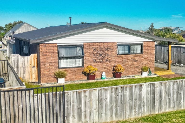 Photo of property in 11a Ashton Terrace, Castlecliff, Whanganui, 4501
