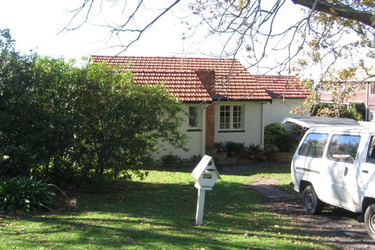 Photo of property in 2/407 East Coast Road, Mairangi Bay, Auckland, 0630