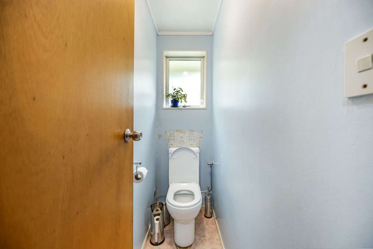 Photo of property in 28 Tiroiti Grove, Stokes Valley, Lower Hutt, 5019