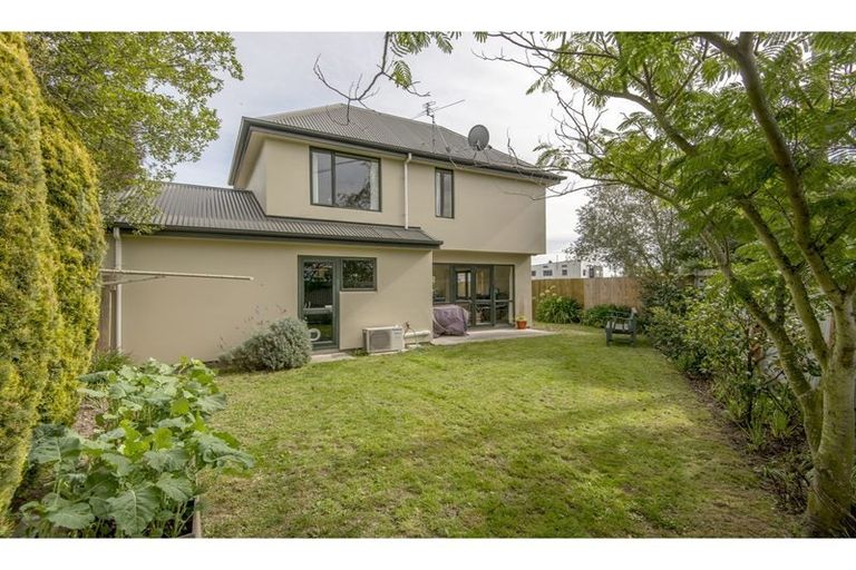 Photo of property in 4/2 Leamington Street, Addington, Christchurch, 8024