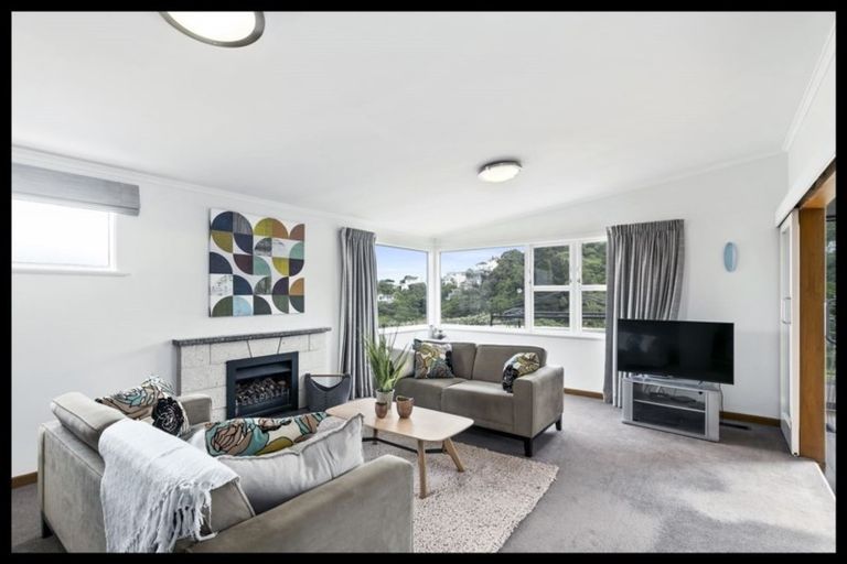 Photo of property in 49 Lohia Street, Khandallah, Wellington, 6035